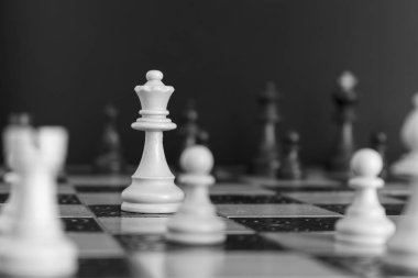 Satranç satranç tahtasında fotoğrafı