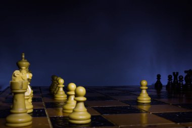 Satranç satranç tahtasında fotoğrafı