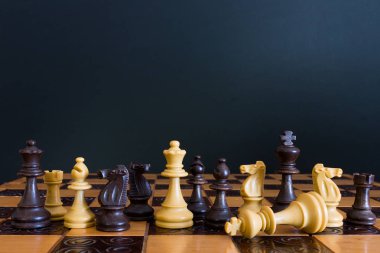 Satranç satranç tahtasında fotoğrafı