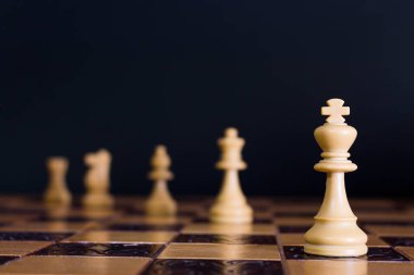 Satranç satranç tahtasında fotoğrafı