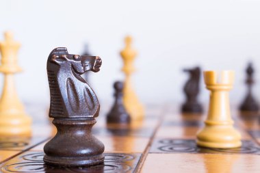 Satranç satranç tahtasında fotoğrafı