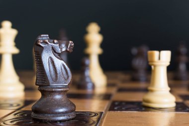 Satranç satranç tahtasında fotoğrafı