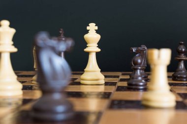 Satranç satranç tahtasında fotoğrafı