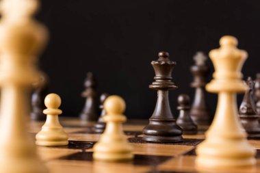 Satranç satranç tahtasında fotoğrafı