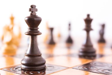 Satranç satranç tahtasında fotoğrafı