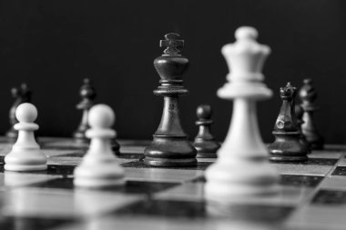 Satranç satranç tahtasında fotoğrafı