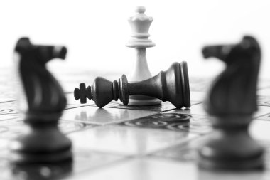 Satranç satranç tahtasında fotoğrafı