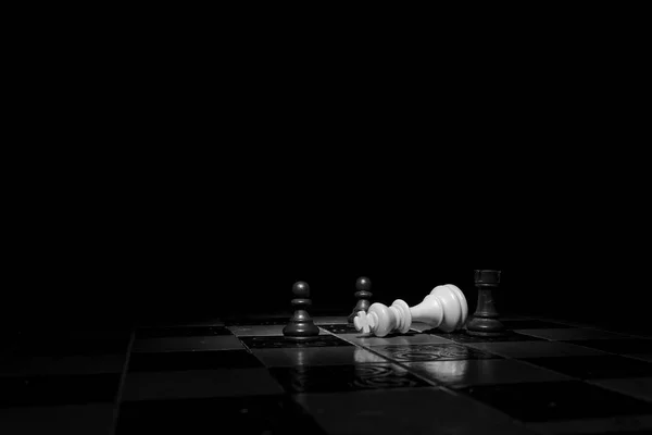 Szachy, sfotografowany na szachownicy — Zdjęcie stockowe