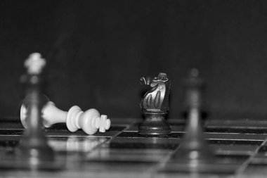 Satranç satranç tahtasında fotoğrafı
