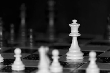 Satranç satranç tahtasında fotoğrafı