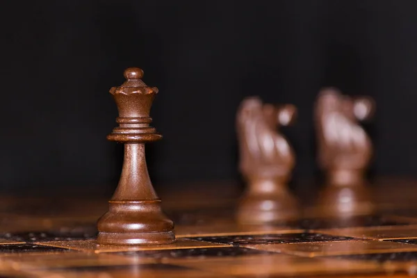 Chess fotograferad på ett schackbräde — Stockfoto