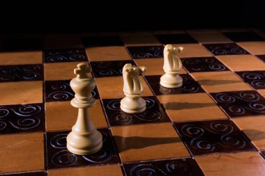 Satranç satranç tahtasında fotoğrafı