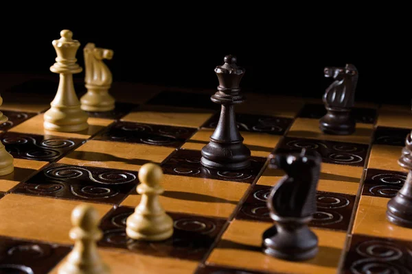 Satranç satranç tahtasında fotoğrafı