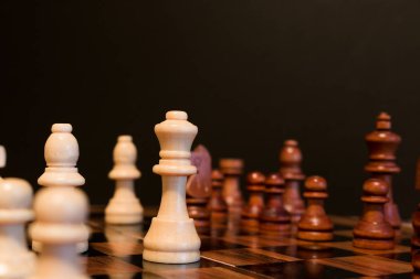 Satranç satranç tahtasında fotoğrafı