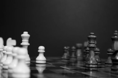 Satranç satranç tahtasında fotoğrafı