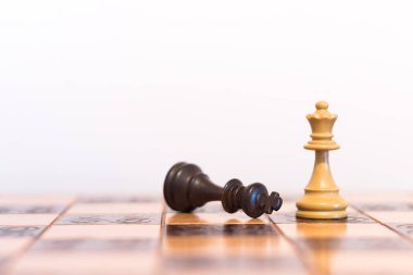 Satranç satranç tahtasında fotoğrafı