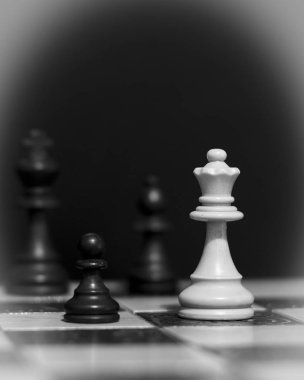 Satranç satranç tahtasında fotoğrafı