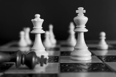 Satranç satranç tahtasında fotoğrafı