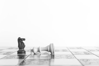 Satranç satranç tahtasında fotoğrafı