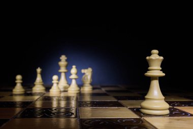 Satranç satranç tahtasında fotoğrafı