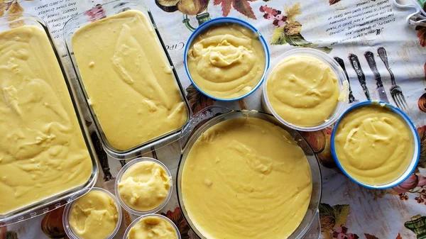 Tazones Surtidos Con Puré Puré Alimentos — Foto de stock gratis