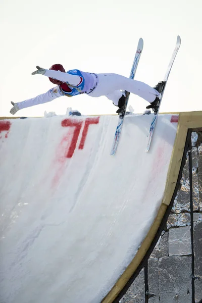 SIERRA NEVADA, ESPANHA - Março 09, 2017: FIS Freestyle Ski World — Fotografia de Stock