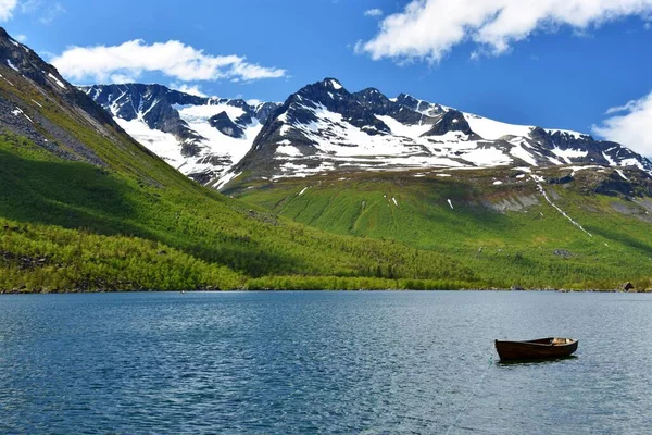 Boat Lake Innerdalen Valley Norway — Stock Photo, Image