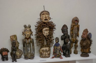 Afrika sanat eserleri koleksiyonu