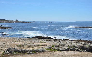 Quiberon 'daki Cte Sauvage' dan, Pointe de Beg en Aud 'a bakan