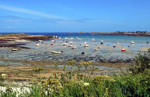 Marée basse pour les bateaux — Photo