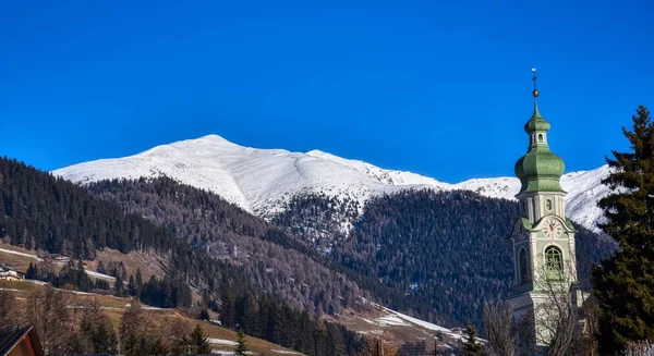Montanhas Dobbiaco — Fotografia de Stock
