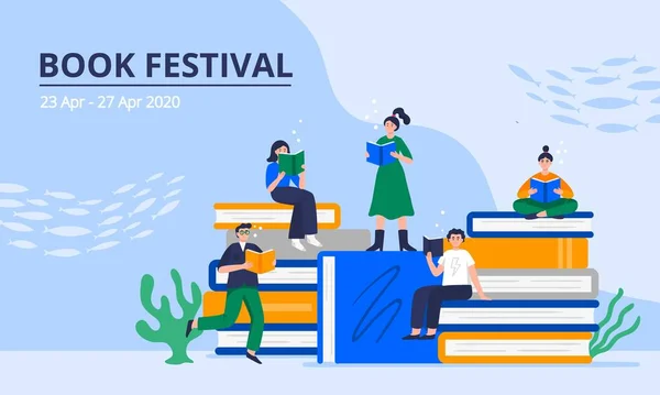 Kitap festivali konsepti. Genç erkekler ve kadınlar dev kitapların üzerinde oturup su altında kitap okuyorlar. Edebiyat veya festival yazarları ve organizatörleri için renkli vektör illüstrasyonu.