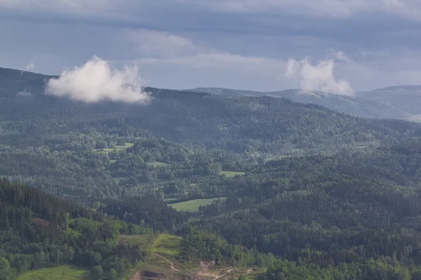 Letní letecké panorama Kaczawskie, Rudawy Janowickie a Krkonoš v Polsku — Stock fotografie