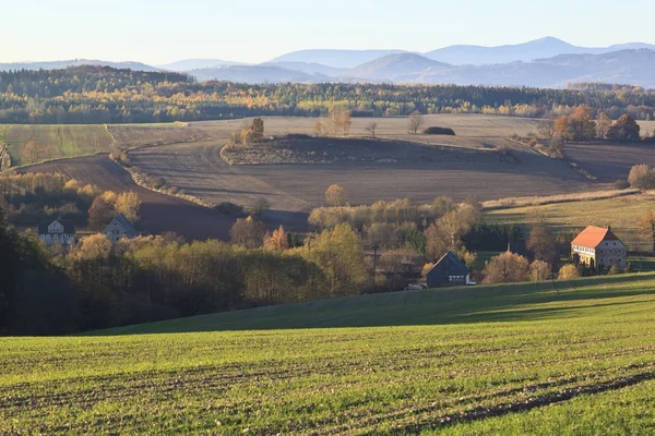 Vista sobre las montañas KArkonosze y Kaczawskie en Polonia —  Fotos de Stock