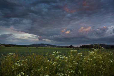 dramatik günbatımı sahne