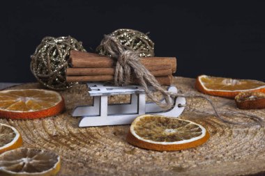 Noel kavramı altın hediye