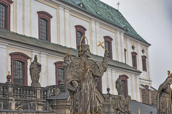 Cidade Broumov - Mosteiro Velho, República Checa — Fotografia de Stock