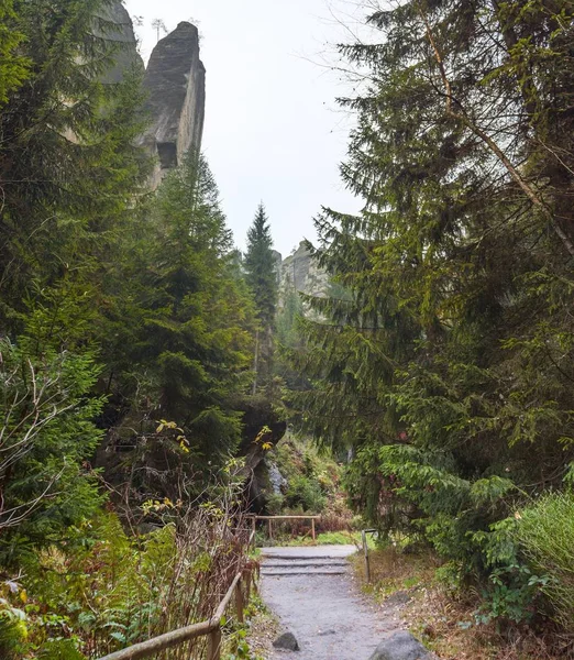 Parque Nacional de la República Checa Teplice rocas. Rock Town . — Foto de Stock