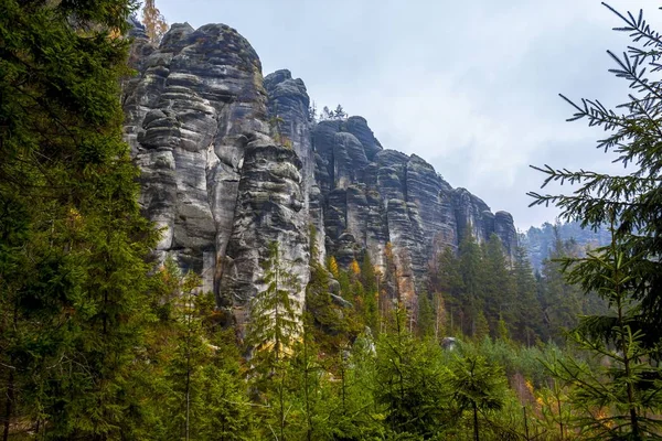 Parque Nacional de la República Checa Teplice rocas. Rock Town . —  Fotos de Stock