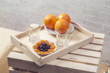 sağlıklı bir kahvaltı meyve ile