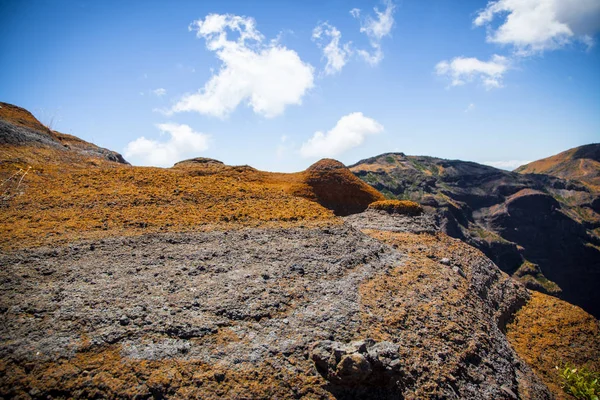 Ηφαίστειος Βράχος Σύνοδος Κορυφής Του Αριέιρο Νήσος Μαδέρα — Φωτογραφία Αρχείου
