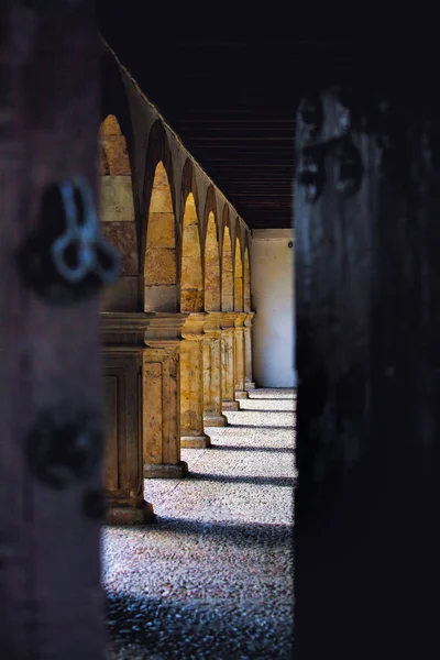 Cortile Porta Aperta Tra Salamanca Spagna — Foto Stock