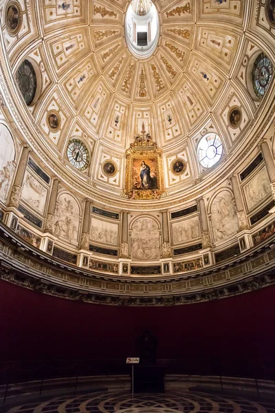 セビリア大聖堂の天井の閉鎖 大聖堂ラGiralda — ストック写真