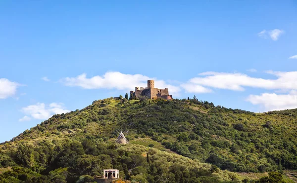 Collioure Villa Windmill Top Hill Roussillon Vermilion Coast Pyfées Orientales — стоковое фото