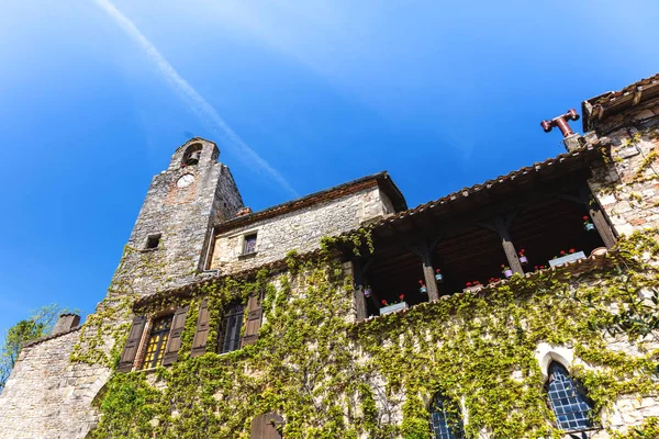 Klocktorn Bruniquel Byn Kyrkan Tarn Midi Pyrnes Occitanie Frankrike — Stockfoto