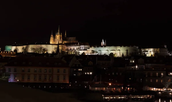 Widok Katedrę Guya Pałac Moście Karola Nocą Stare Miasto Stare — Zdjęcie stockowe