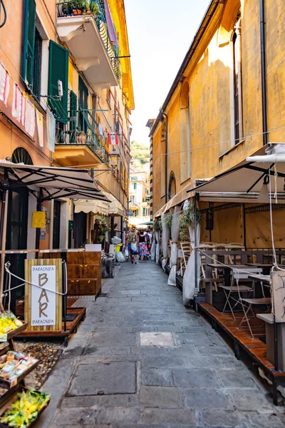 Monterosso Λιγουρία Ιταλία Αύγουστος 2018 Θέα Ένα Σοκάκι Του Χωριού — Φωτογραφία Αρχείου