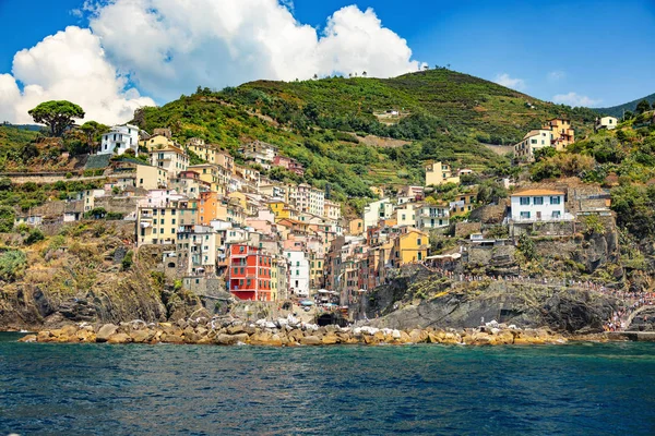 Riomaggiore Cinque Terre Λιγουρία Ιταλία Αυγούστου 2018 Θέα Των Πολύχρωμων — Φωτογραφία Αρχείου