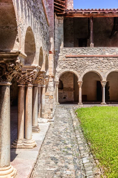 2017 Cloister Saint Lizier Cathedral Arige Department Pyrenees Occitanie France — 스톡 사진