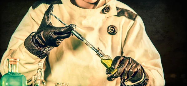 Vista Una Mujer Química Steampunk —  Fotos de Stock